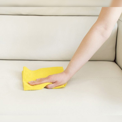 نحوه تمیز کردن مبل سفید